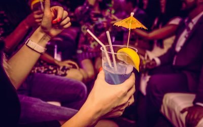Bebidas en discoteca Cocobongo en Cancún