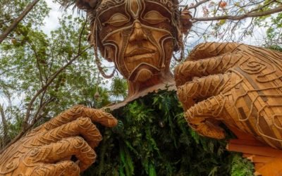 Come to the light, sculpture in Tulum