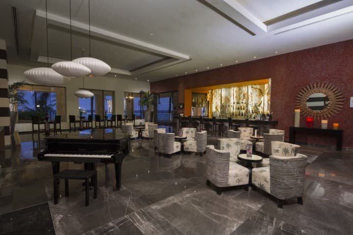 Lobby bar Image